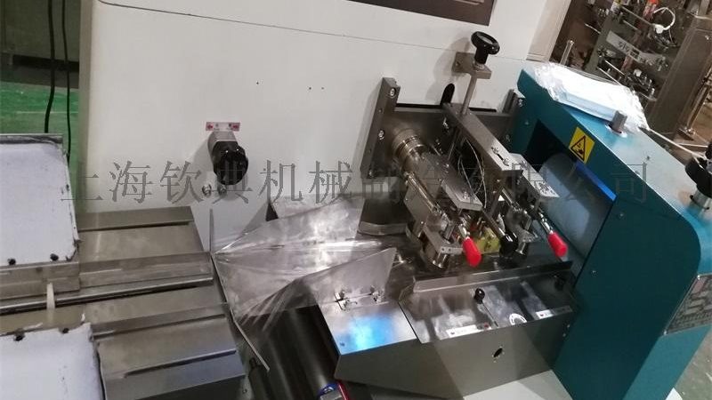 在选购成都双室真空包装机时，以下因素需要关注：