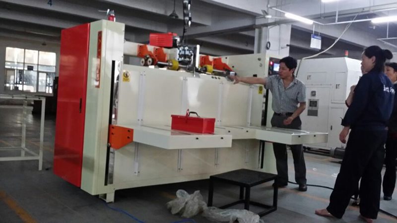 PE热收缩包装机与POF包装机的差异解析